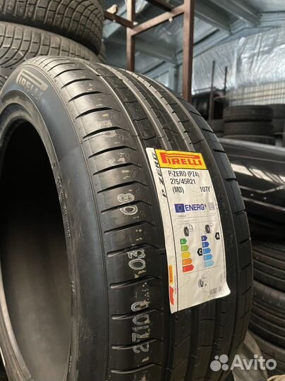 Pirelli P Zero PZ4 275/45 R21 и 315/40 R21