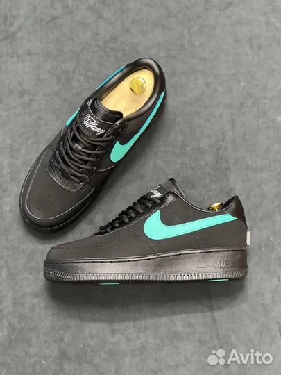 Кроссовки Nike Air Force X Tiffany&Co