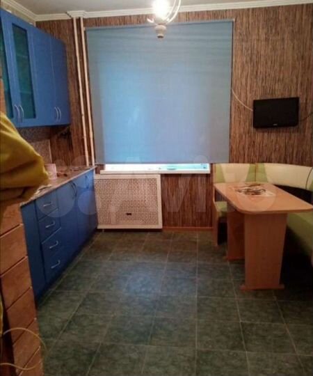 4-к. квартира, 92 м², 2/5 эт.