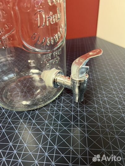 Стеклянная емуость для напитков с краном 4 л