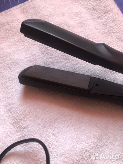 Выпрямитель (плойка, утюжок) для волос