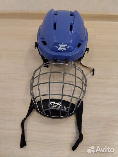 Шлем хоккейный