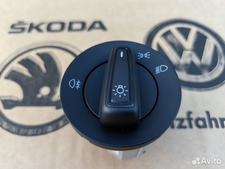Переключатель света фар Octavia A7, Rapid 5E094143