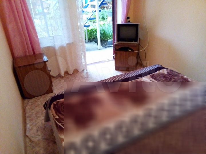 Комната 12 м² в 5-к., 1/2 эт.