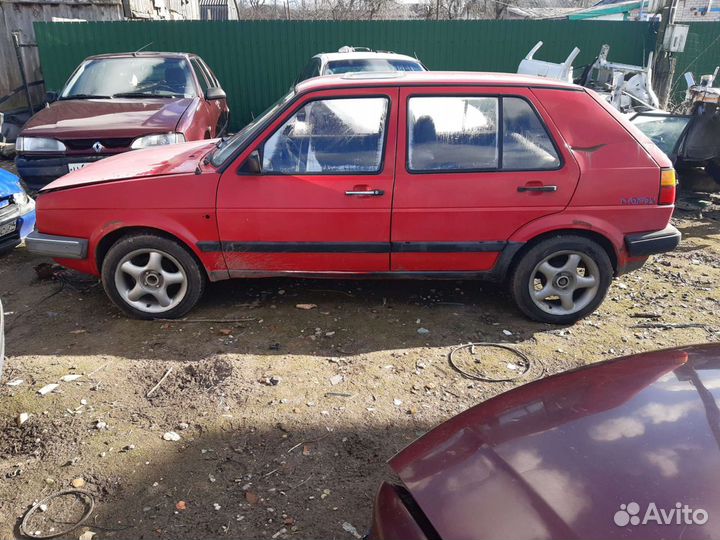 Решётка радиатора гольф 2