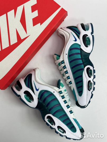 Nike Air Max Tailwind 4 