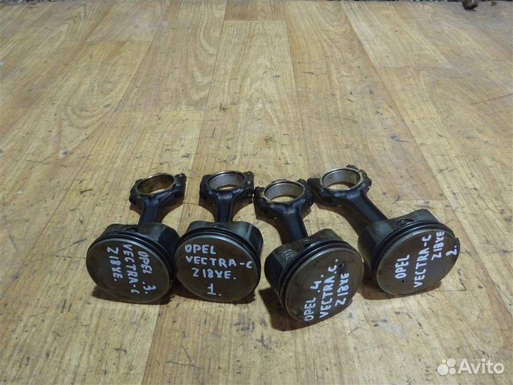 Поршень с шатуном Opel Vectra C 2002-2008