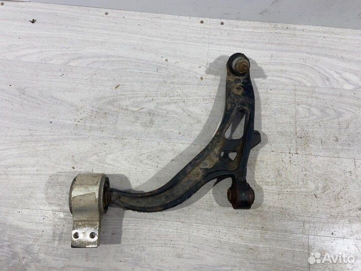 Рычаг передний левый Ford Explorer (11-16) SUV