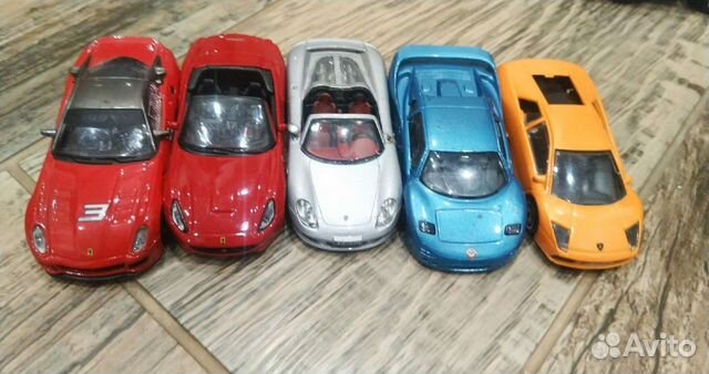 Машинки бураго 1/43 коллекционные