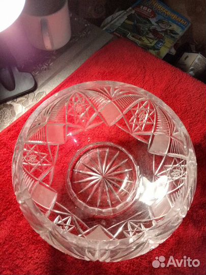 Чешская хрустальная ваза