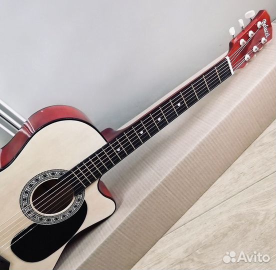 Акустическая гитара новая