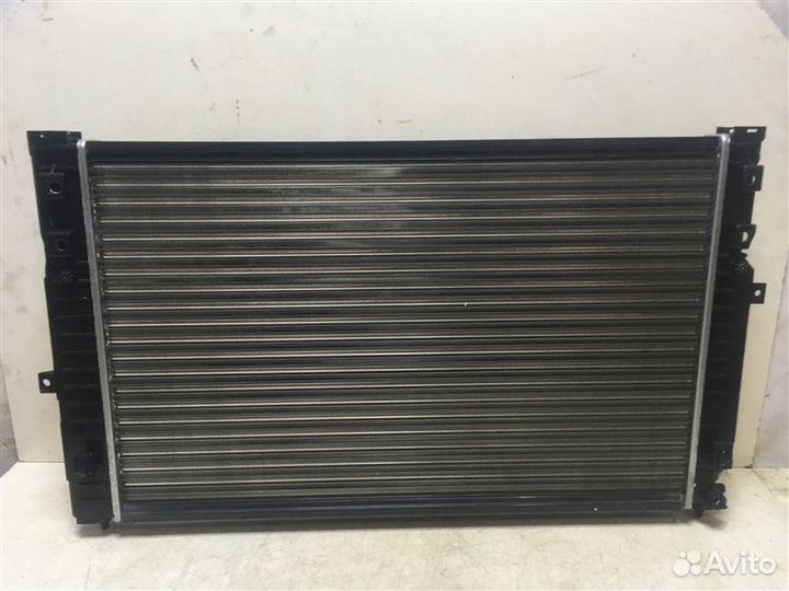 Радиатор охлаждения Volkswagen Passat B5