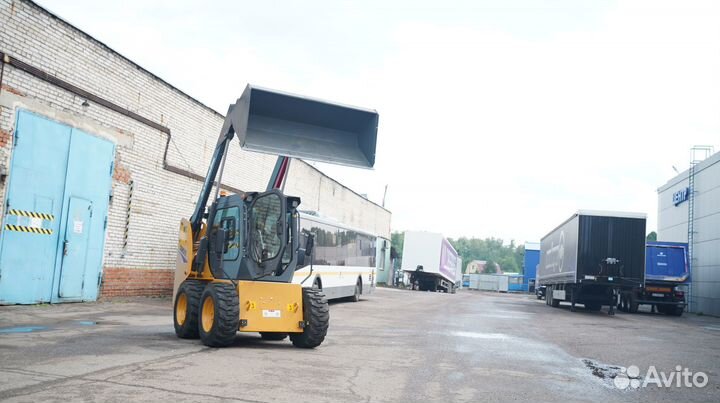 Мини-погрузчик Lonking CDM312, 2023