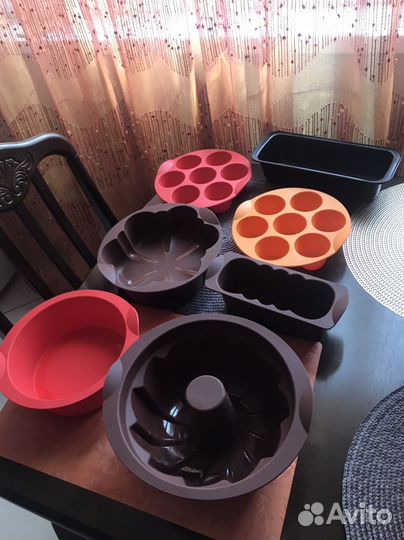 Форма для выпечки Tupperware,новая и метал.-1т100р