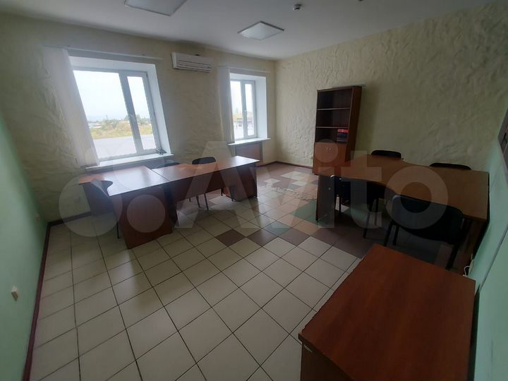 Свободного назначения, 3000 м²