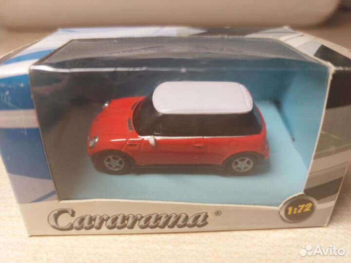 Модель автомобиля 1:72