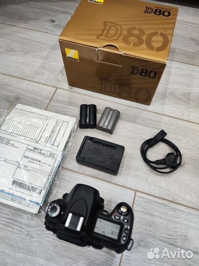 Зеркальный фотоаппарат nikon d80