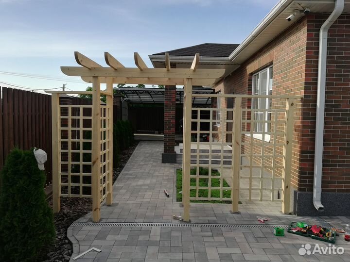 Плотники строители