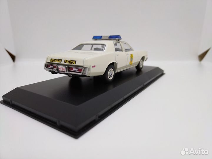 1/43 Plymouth Fury '75 Smokey and the. Greenligh