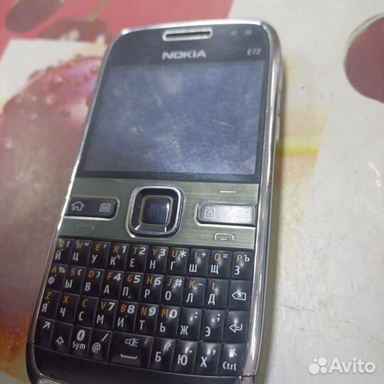 Nokia E72