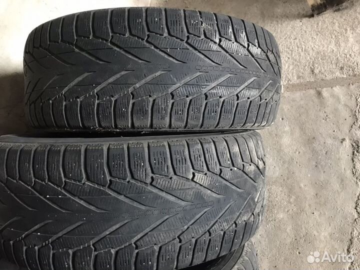 Nokian Tyres Hakkapeliitta R 285/60 R18