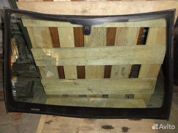 Стекло лобовое (ветровое) Opel Astra H Z16XER 1.6