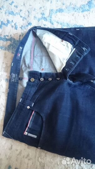 Джинсы новые оригинал Италия W36 Armani jeans