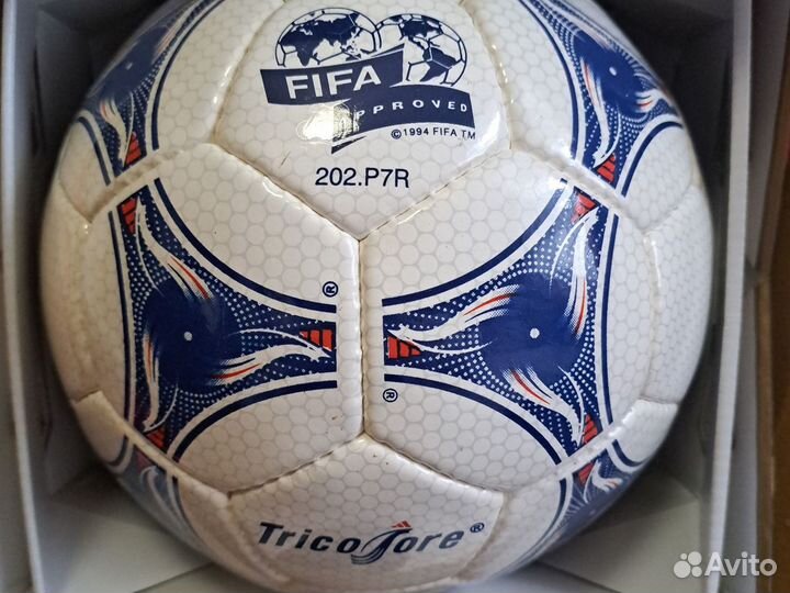 Футбольный мяч чемпионата мира 1998