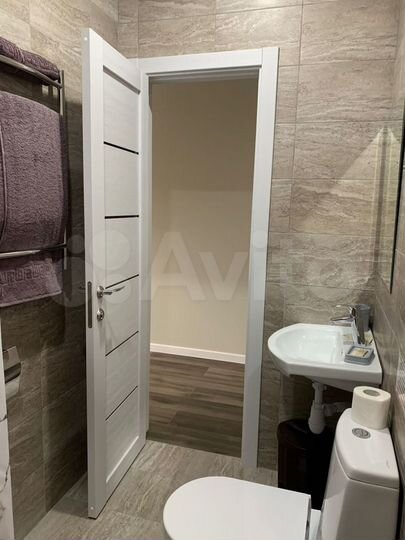 Комната 15 м² в 5-к., 1/3 эт.