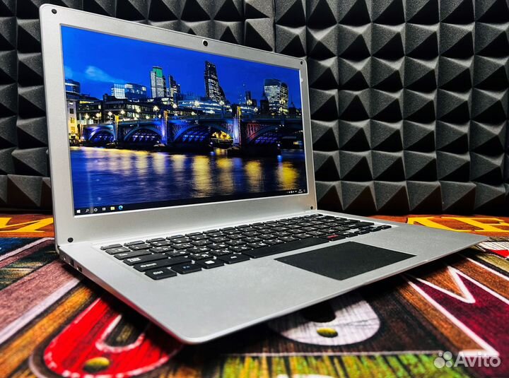 Новый ноутбук для просмотра кино / IPS экран