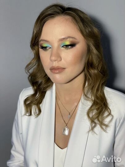 Макияж и прическа