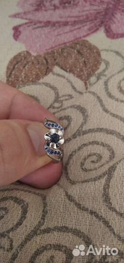 Серебряное кольцо