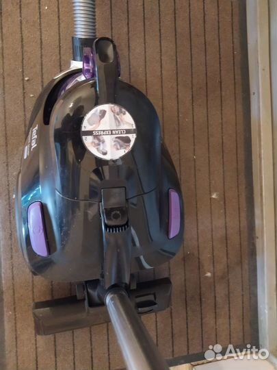 Пылесос Tefal. Безмешковой