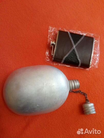 Фляжки в комплекте