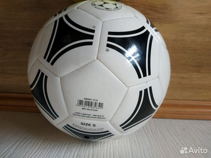 Футбольный мяч adidas нов.tango Glider s5 оригинал