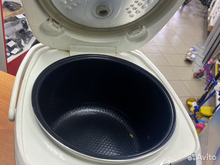 Мультиварка Lentel RC-50DPS