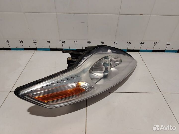 Фара правая Ford Mondeo