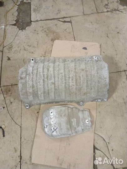 Тепловой экран Toyota Alphard ANH15W 2AZ-FE 2003