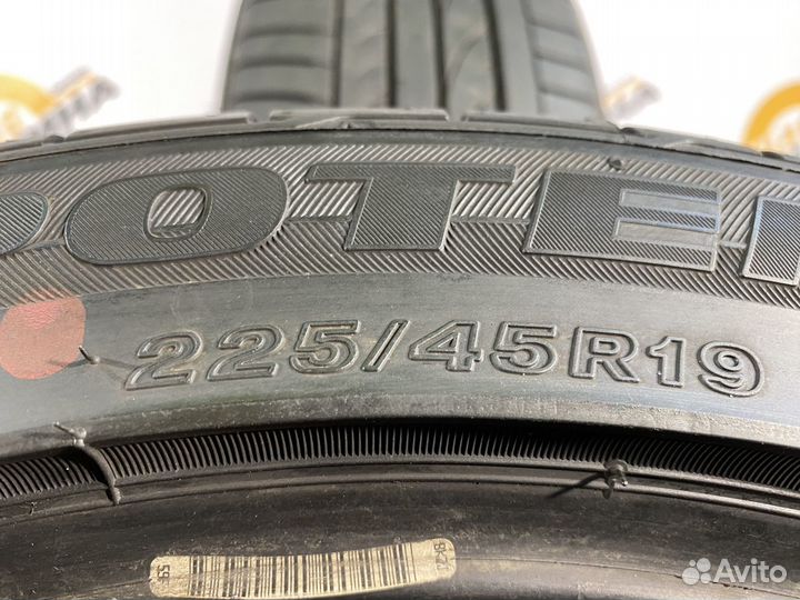 Bridgestone Potenza RE050A 225/45 R19 95W