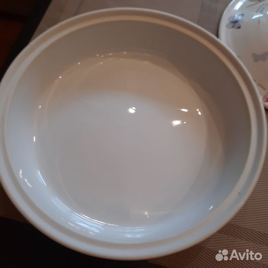 Блюдо с крышкой (керамика)