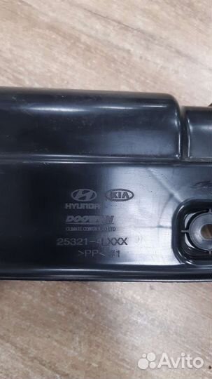 Дефлектор радиатора лев/пр Hyundai Solaris/Kia Rio