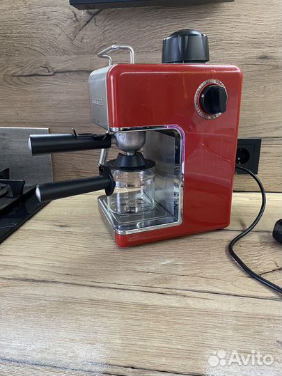 Кофеварка рожковая polaris