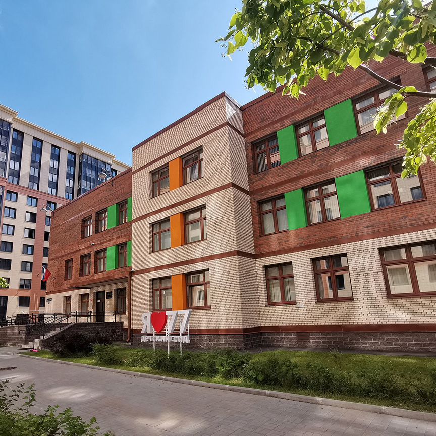 3-к. квартира, 98 м², 8/12 эт.