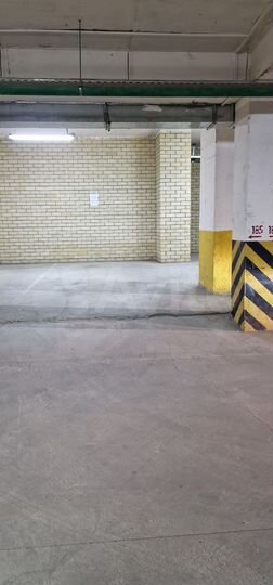 Машиноместо, 13 м²