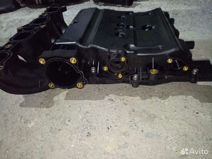 Впускной коллектор Suzuki DF 150-175, 200 A