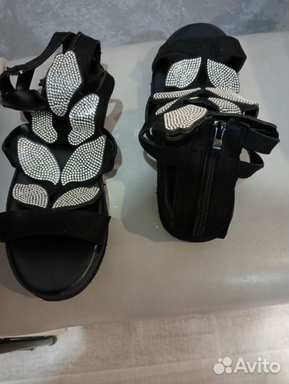 Босоножки женские 37 размер новые
