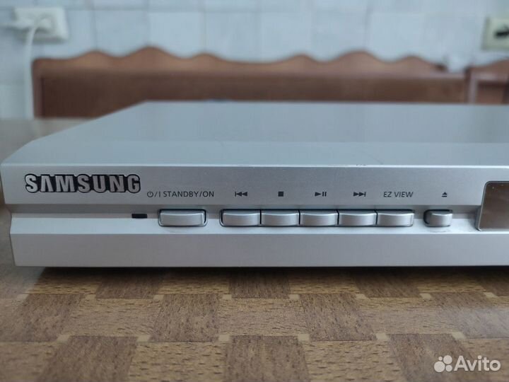 DVD проигрыватель samsung DVD-P249M