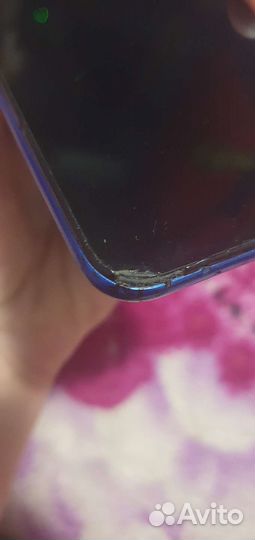 Телефон Honor 8s