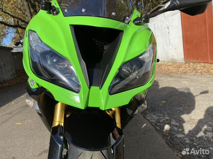 Kawasaki zx6r спортбайк