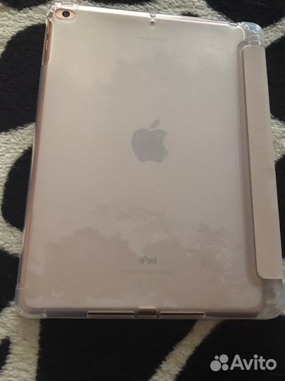 Чехол на iPad 6gen